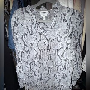 Express Blouse Bundle. Size small. Workwear